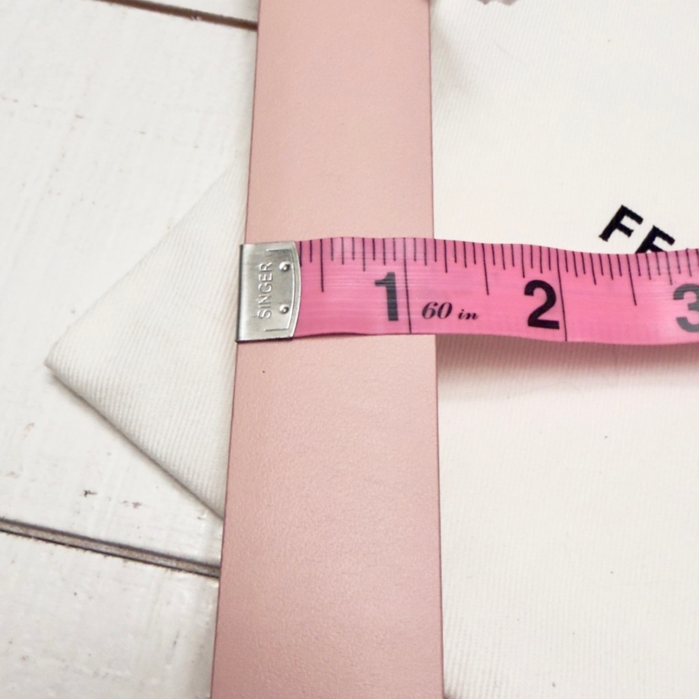 Ferragamo Pink Leather Belt Gold Buckle - Cut To Fit size 75-110cm - Picture 9 of 9